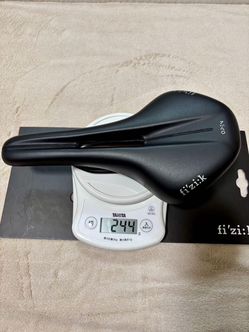 fizik Antares R5 Open サドル ブラック Regular