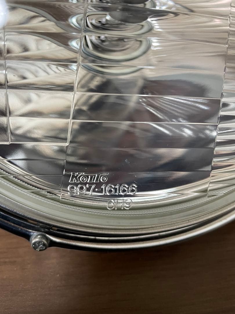 SR400 21年式 純正ヘッドライト SR400 21年式 純正ヘッドライト