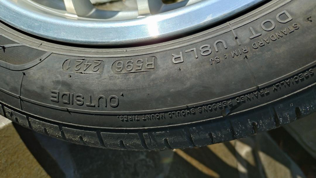 AMD シルバー　アルミホイール タイヤセット 165/55R15 2021年
