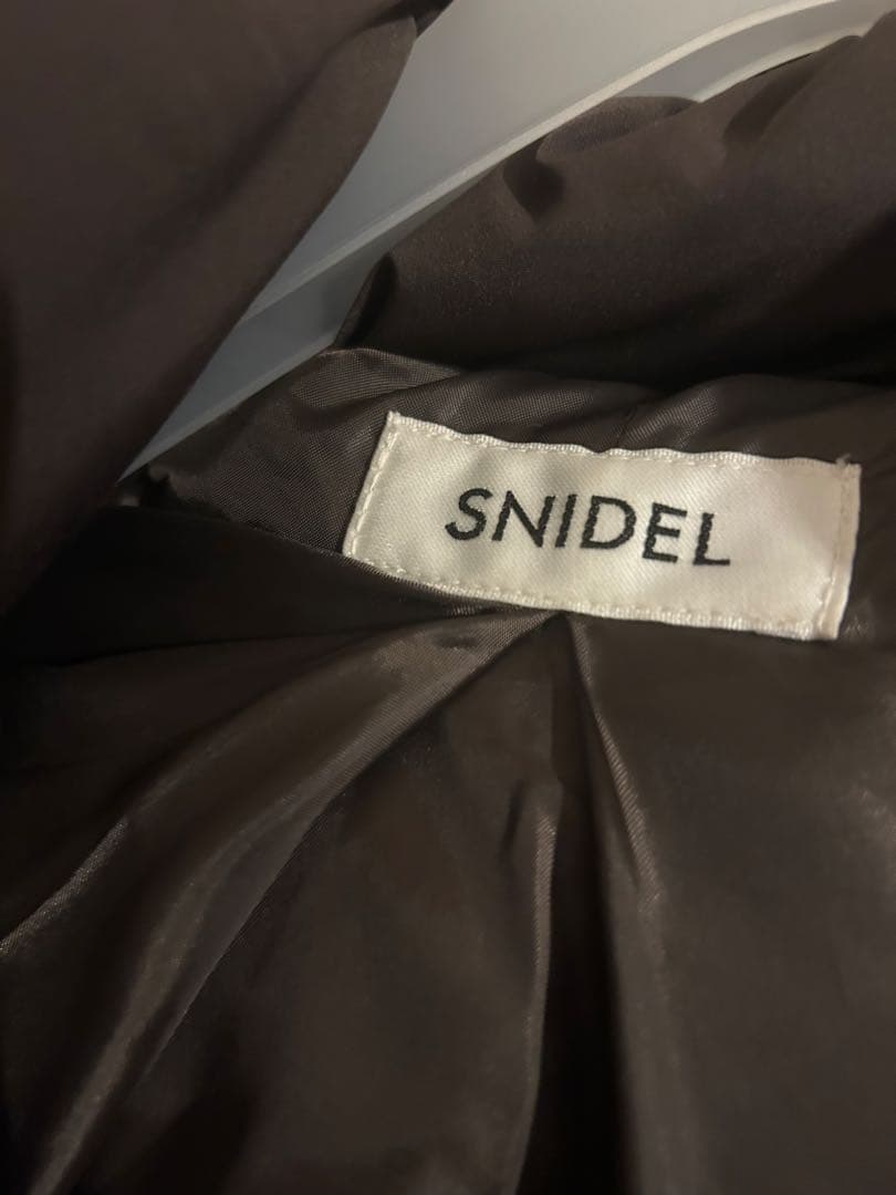 SNIDELダウンジャケット