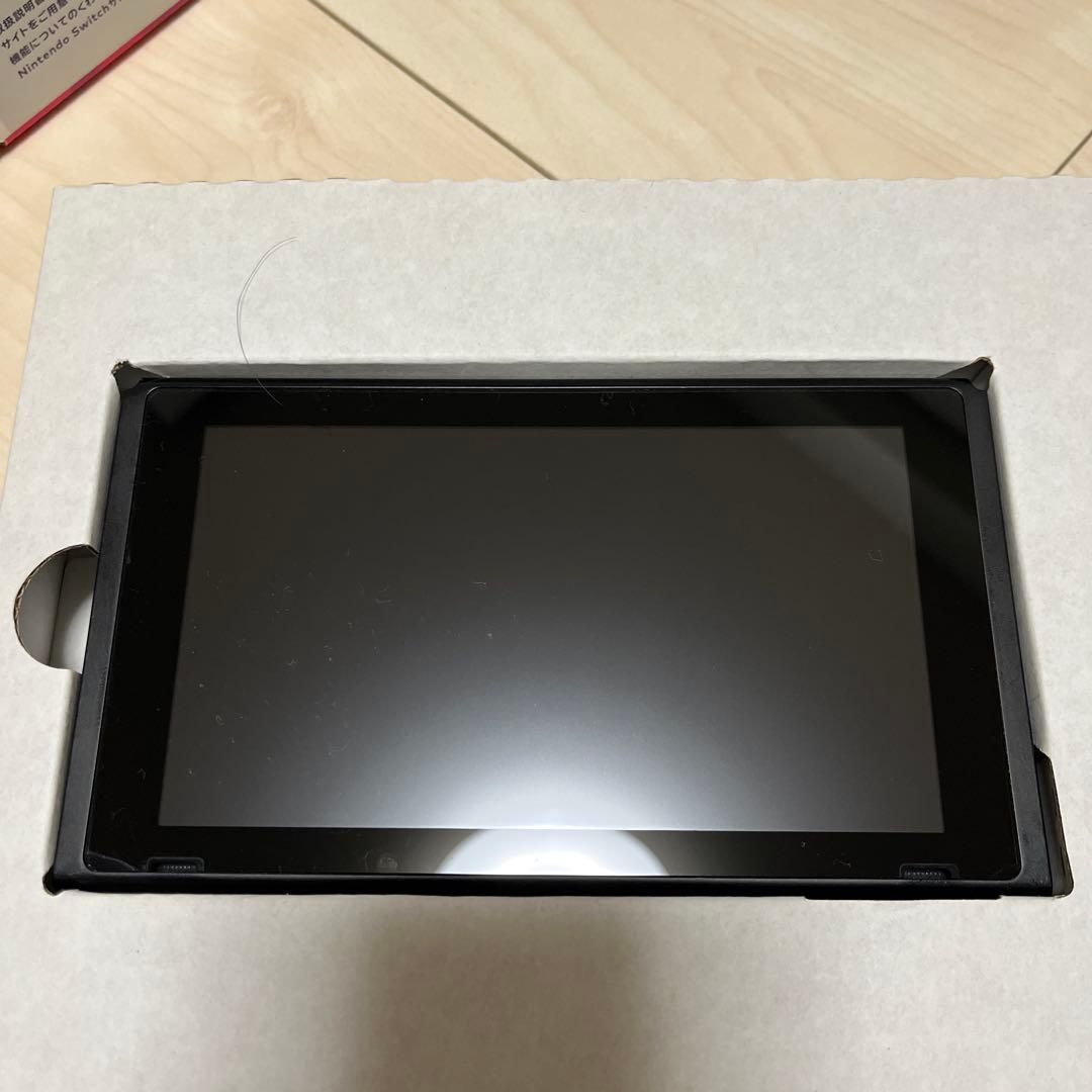 Nintendo Switch 本体 グリーン/ピンク Nintendo Switch 本体 グリーン/ピンク