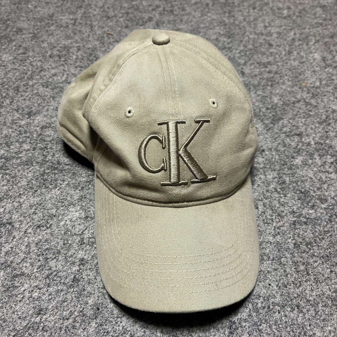 Calvin Klein ベージュキャップ