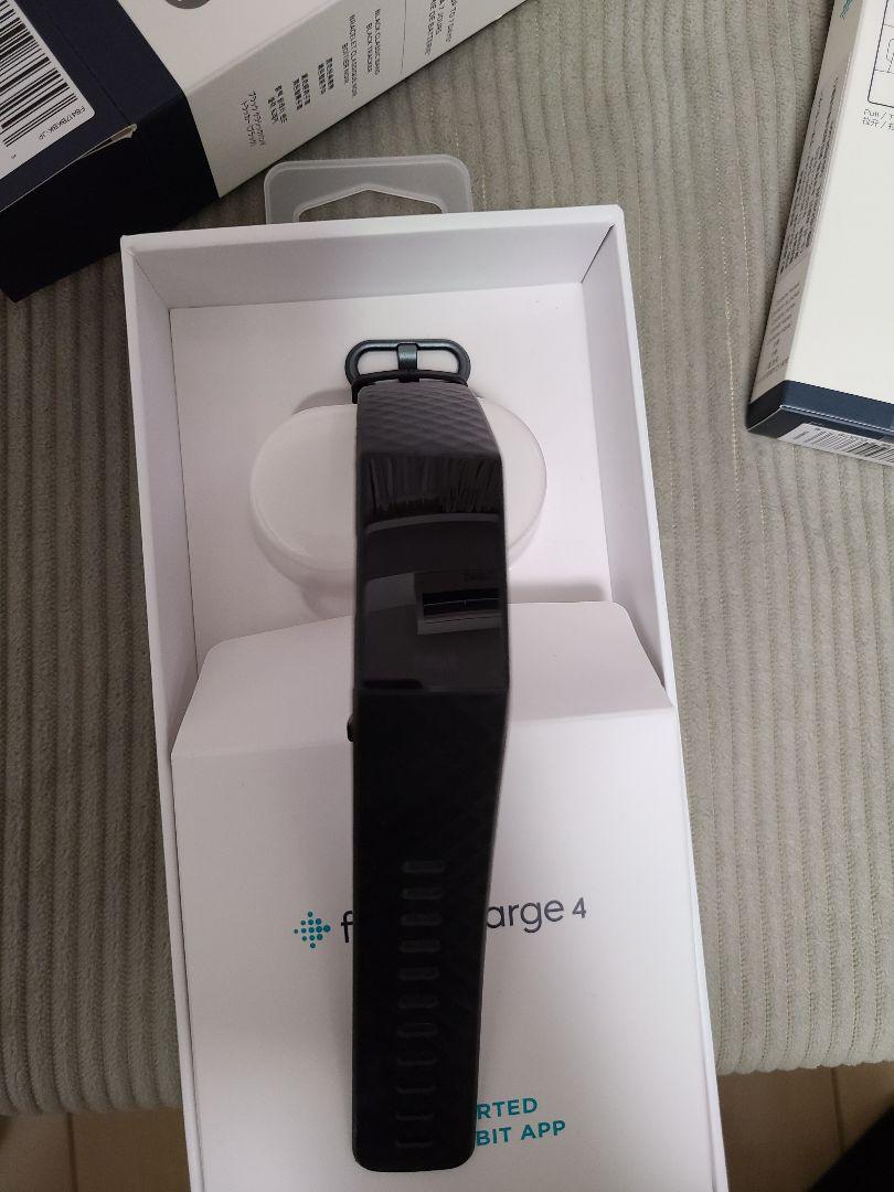 超歓迎安い fitbit charge4 Hoejz-m47138140022 最安値大人気