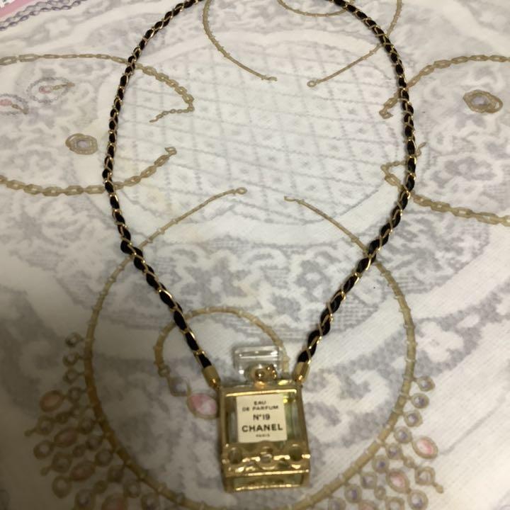 100%新品人気SALE ネックレス 香水 シャネルNo.19 vintage 7hKrn-m47140540508 最安値通販