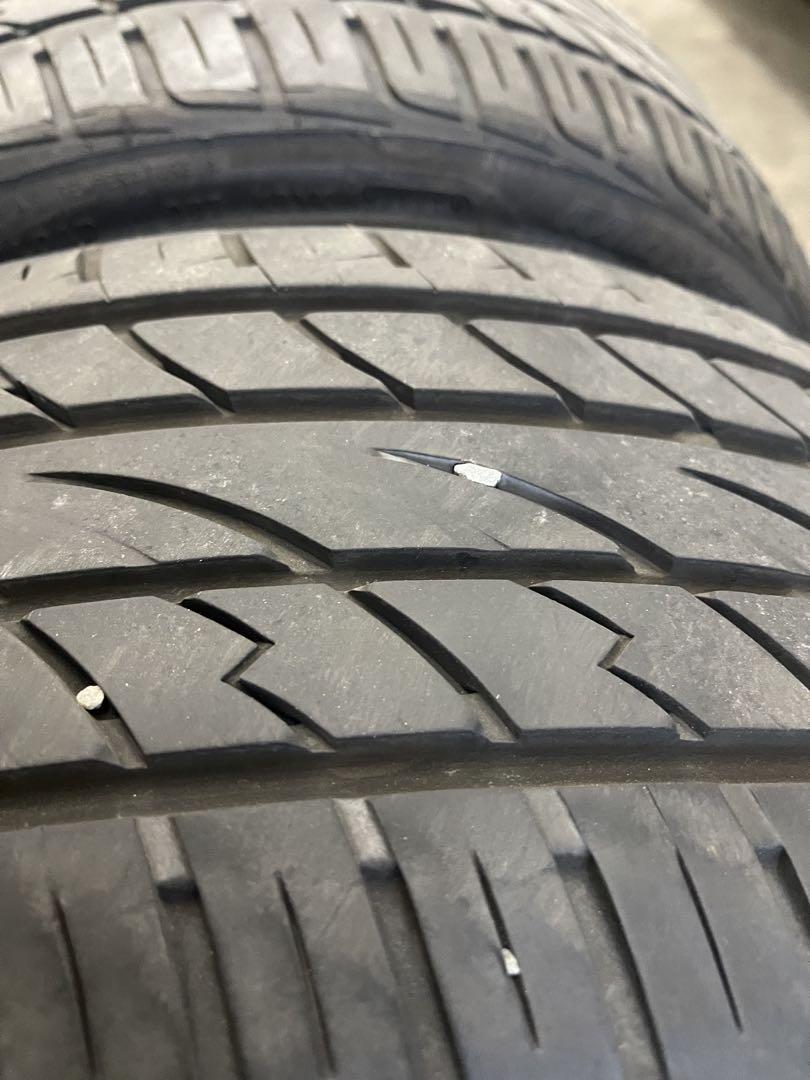 225-35R20サマータイヤ ２本
