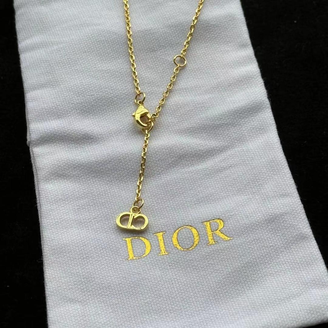 Dior CDロゴ ラインストーンネックレス ゴールド - メルカリ