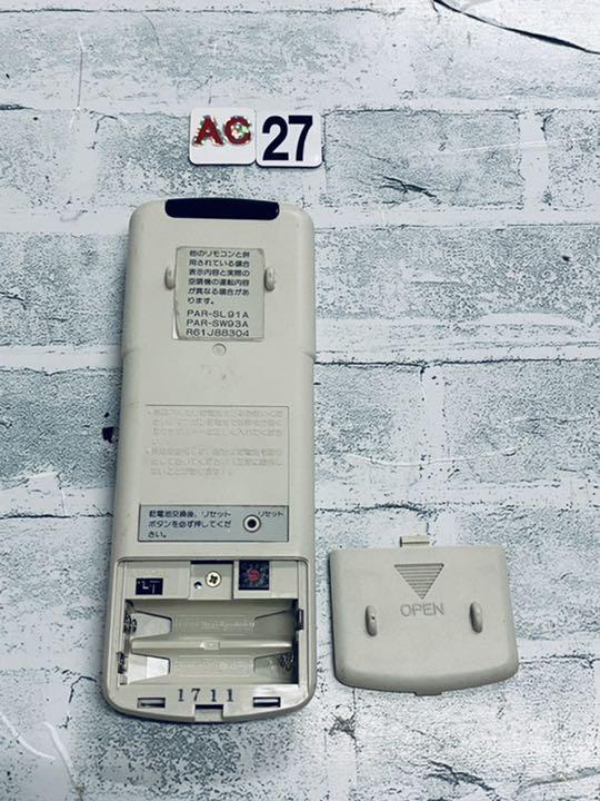 MITSUBISHI三菱エアコンリモコン R61J88304