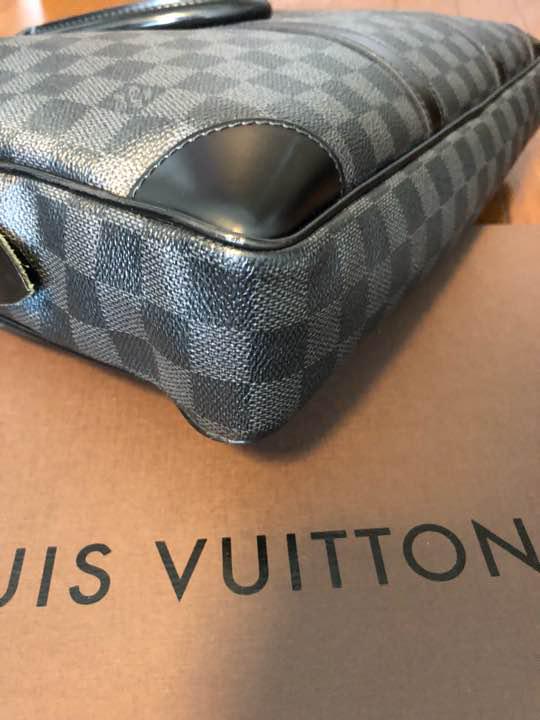 LOUIS VUITTON  ポルトドキュマン