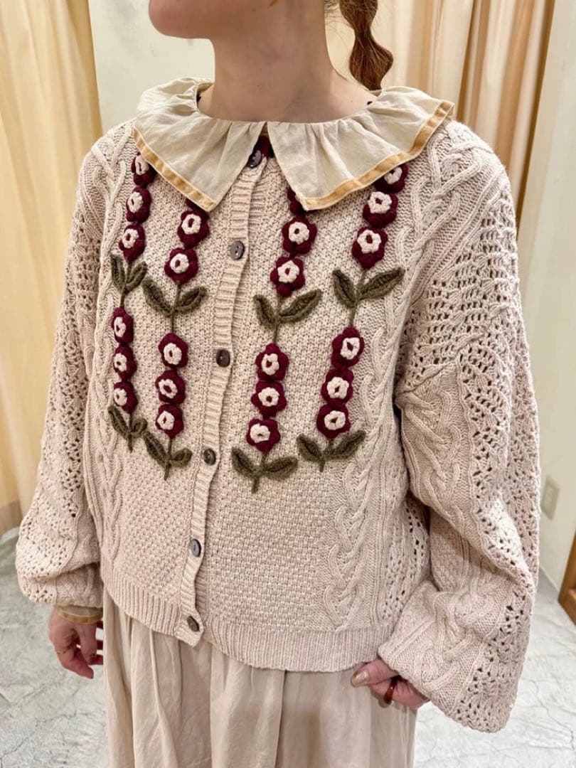 TSUHARU⋈かぎ針お花モチーフ付きニットカーディガン TSUHARU⋈かぎ針お花モチーフ付きニットカーディガン