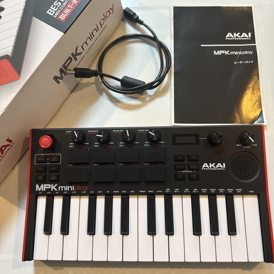 ほぼ新品 AKAI Professional MPK Mini Play MK3