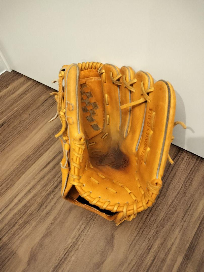 軟式野球グローブ 【ハイゴールド】投手用