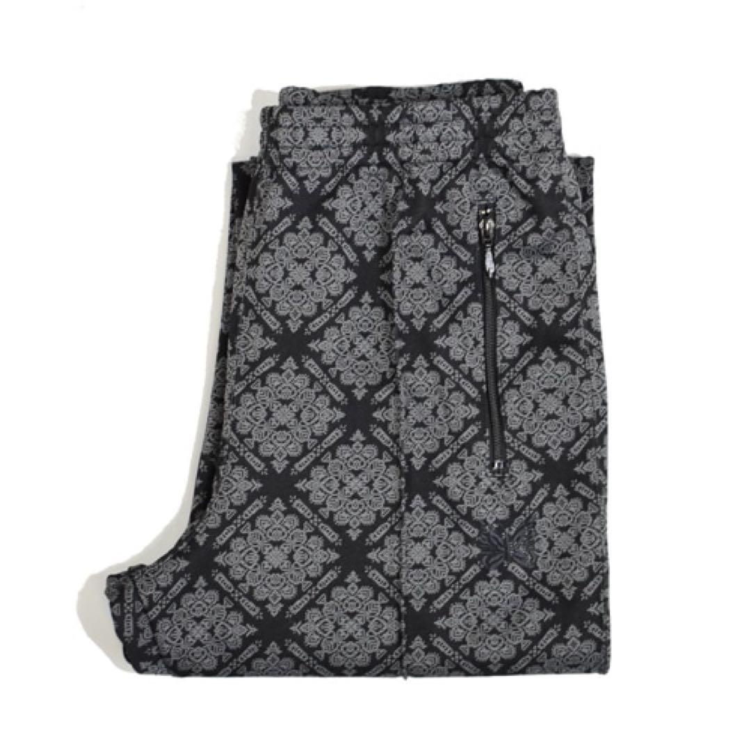 needles トラックパンツ