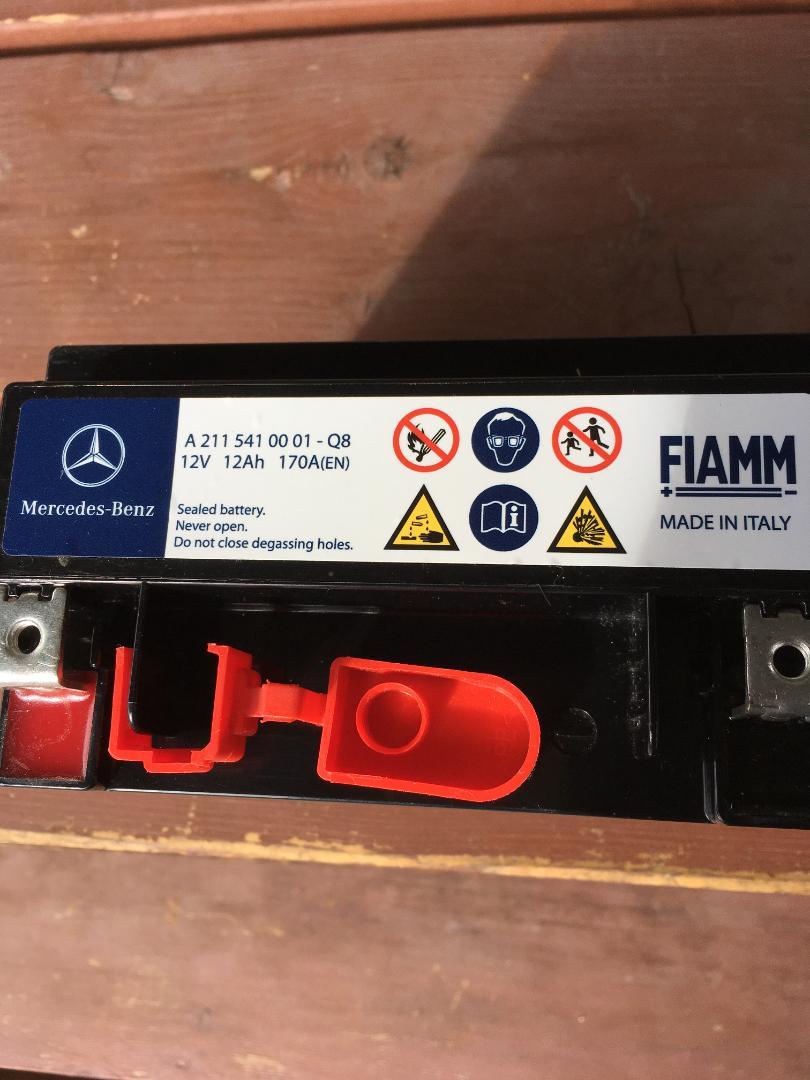 FIAMM製　メルセデス・ベンツ純正 サブバッテリー