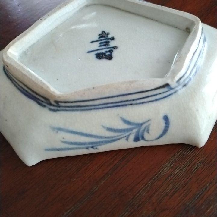 こ*ん様 【古伊万里】型紙摺印判 『花蔓草に千鳥』 熨斗形 皿 No.1 古伊万里 染付 型紙摺 印判 壽 隅入菱形皿 骨董 - メルカリ