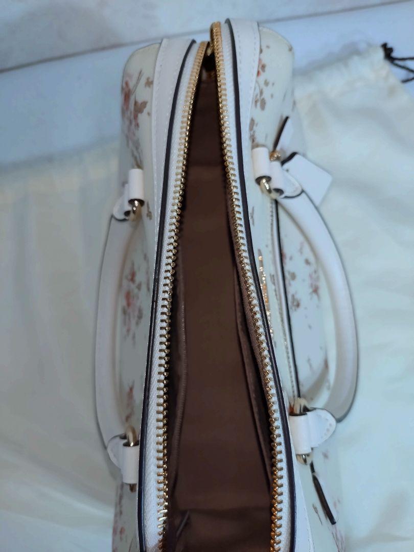 COACH NEWYORK レディースバッグ　ホワイト色　巾着袋付き