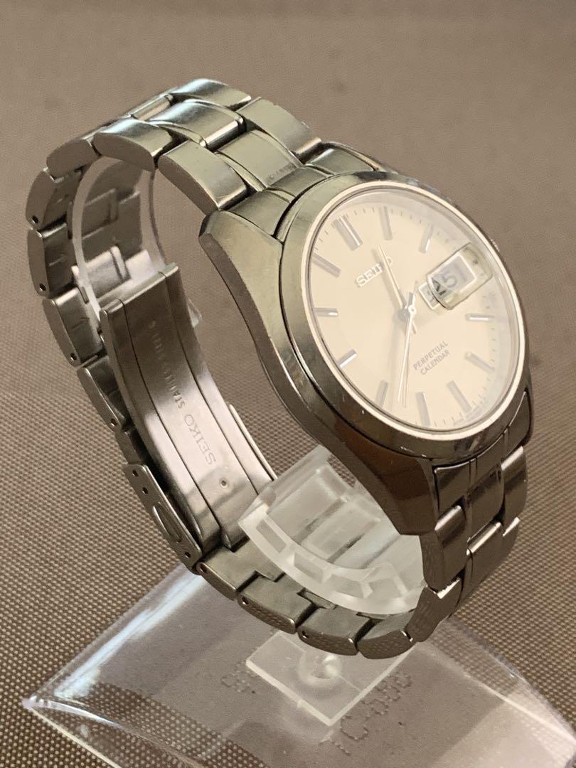 電池新品 セイコー 腕時計 パーペチュアルカレンダー 8f33-0040