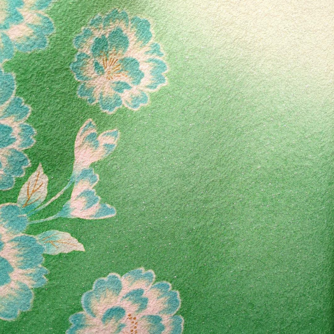 120 銀通し 紋意匠 暈し 金駒刺繍 振袖フルセット正絹 白系 裄68.5