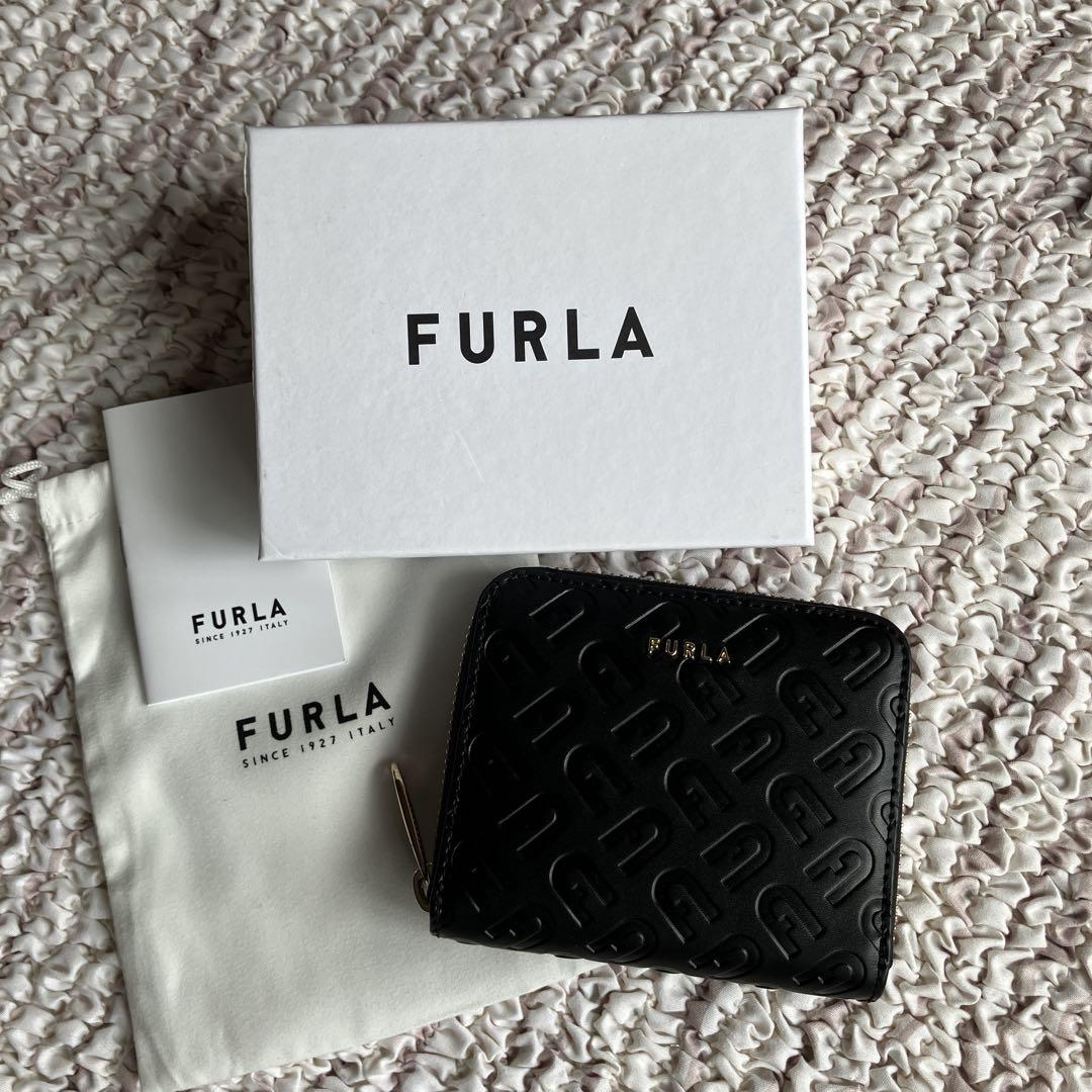 FURLA ブラック 二つ折り財布