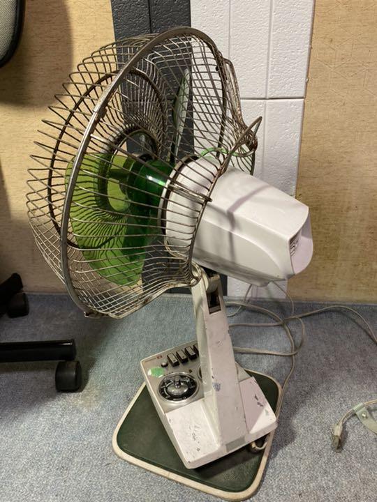 楽天ランキング1位 日立 D 626 回転台付きレトロ扇風機 扇風機