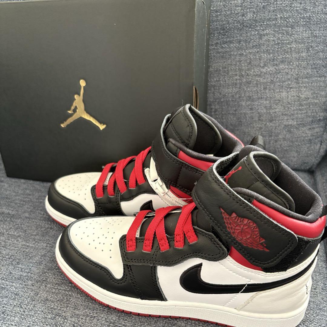NIKE AIR JORDAN 1 HI FLYEASE