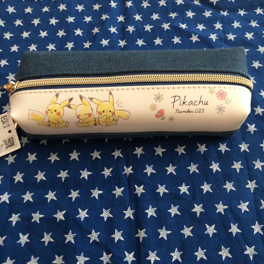 新品 ピカチュウ ペンケース ポケモン 2ルームペンケース 筆箱 メルカリ