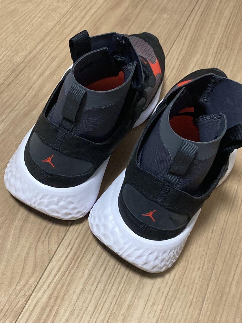 Jordan ハイカットスニーカー ブラック/グレー