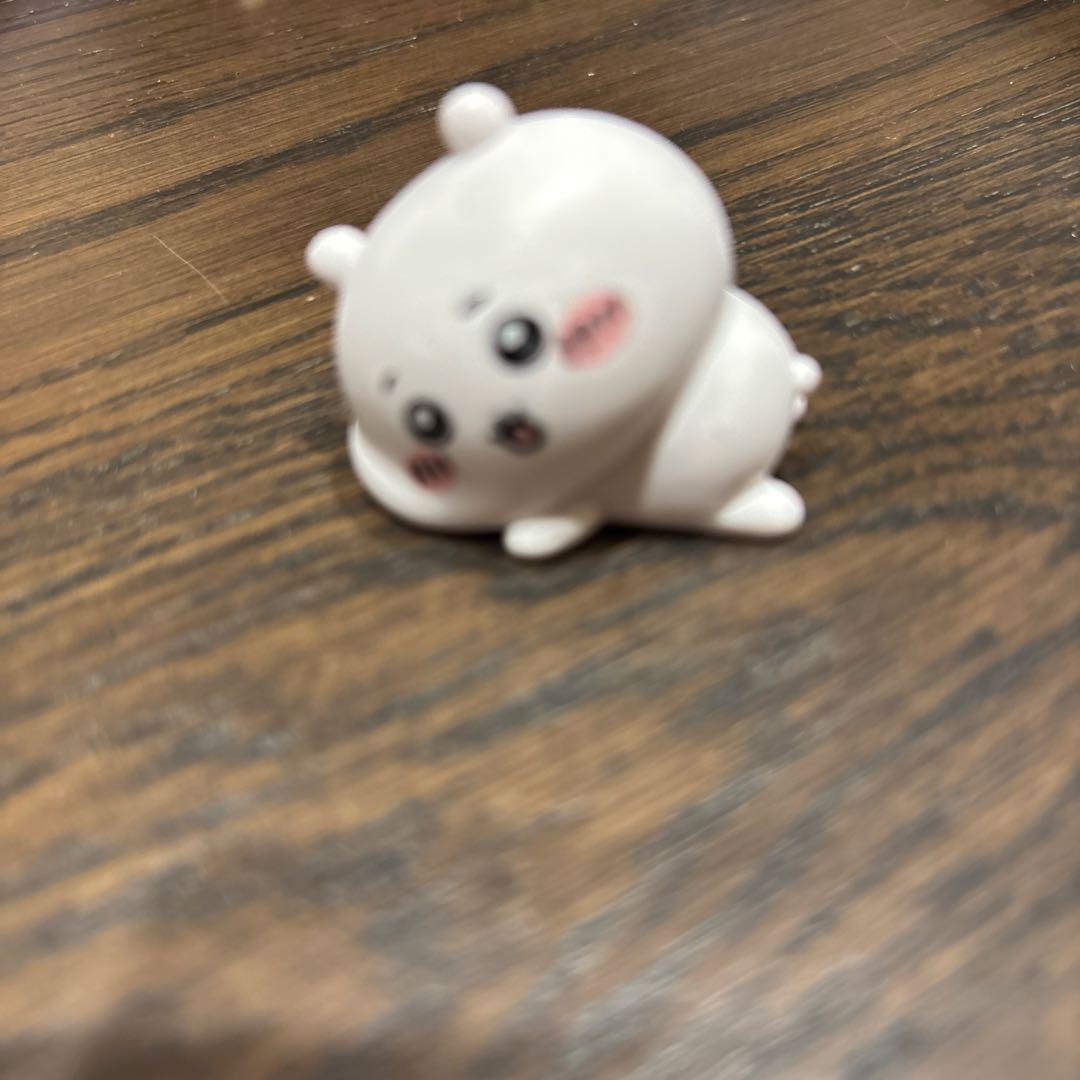 ちいかわたちが勢揃い！撮って飾って楽しめる、フィギュアセット