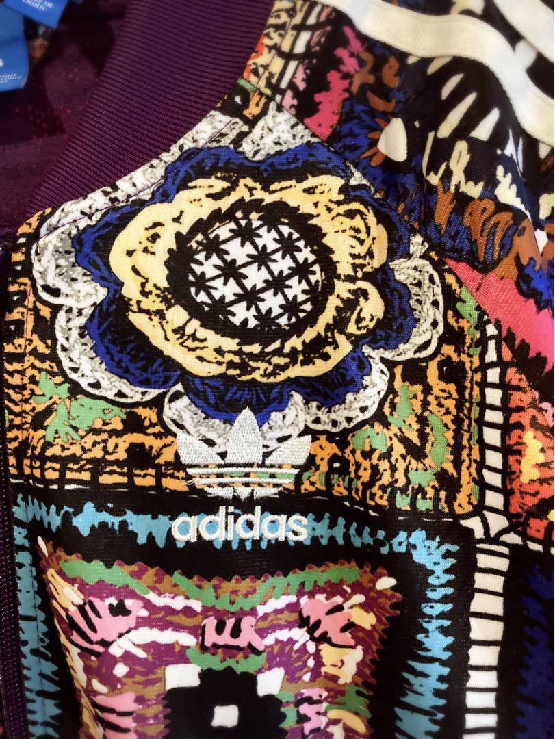 アディダス(adidas)のカギ編みレース柄のジャージ！可愛い！