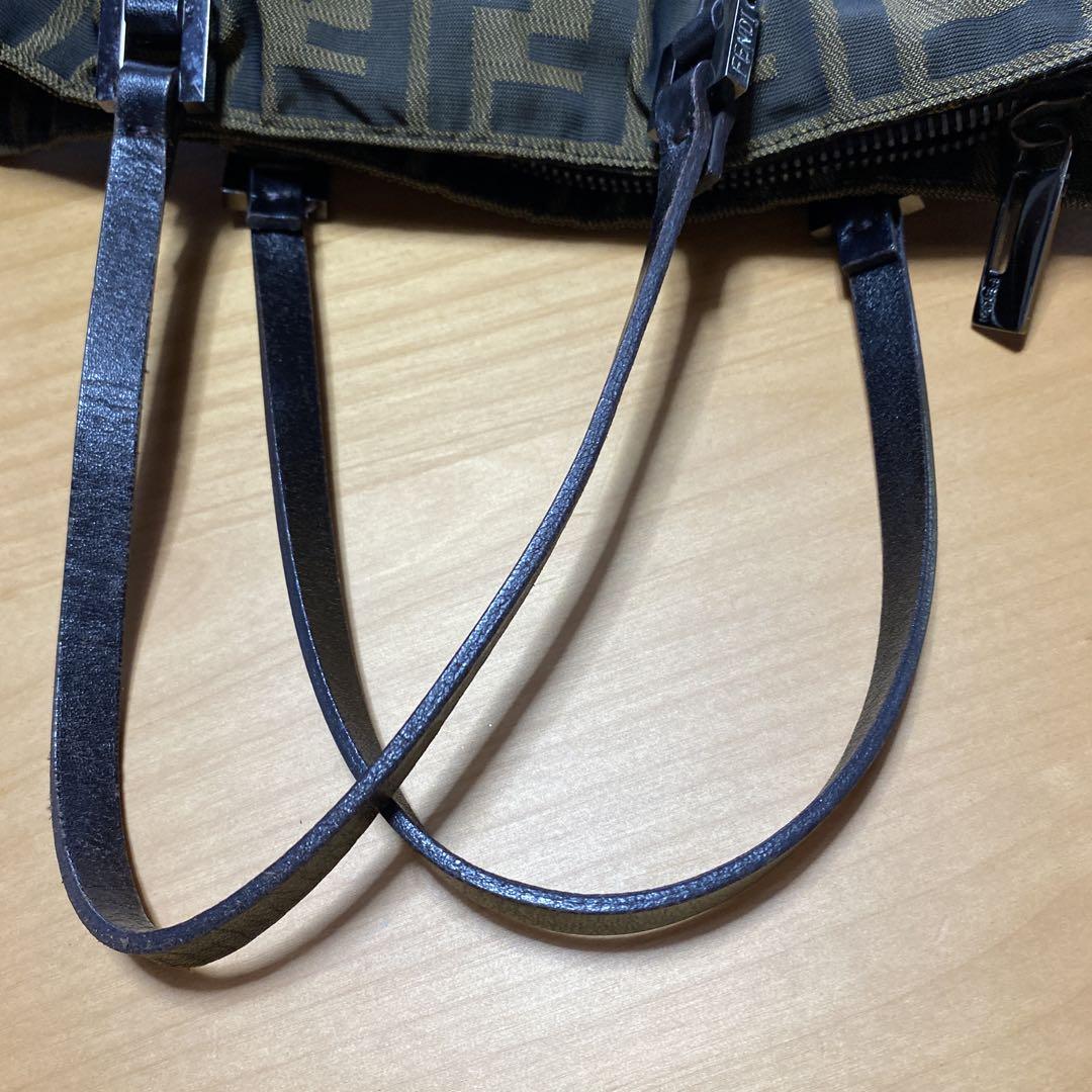 Fendi FFロゴキャンバスバッグ