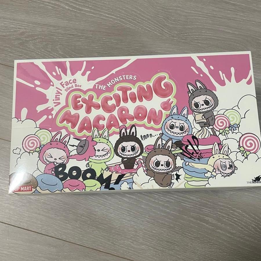 THE MONSTERS Exciting Macaron ぬいぐるみ