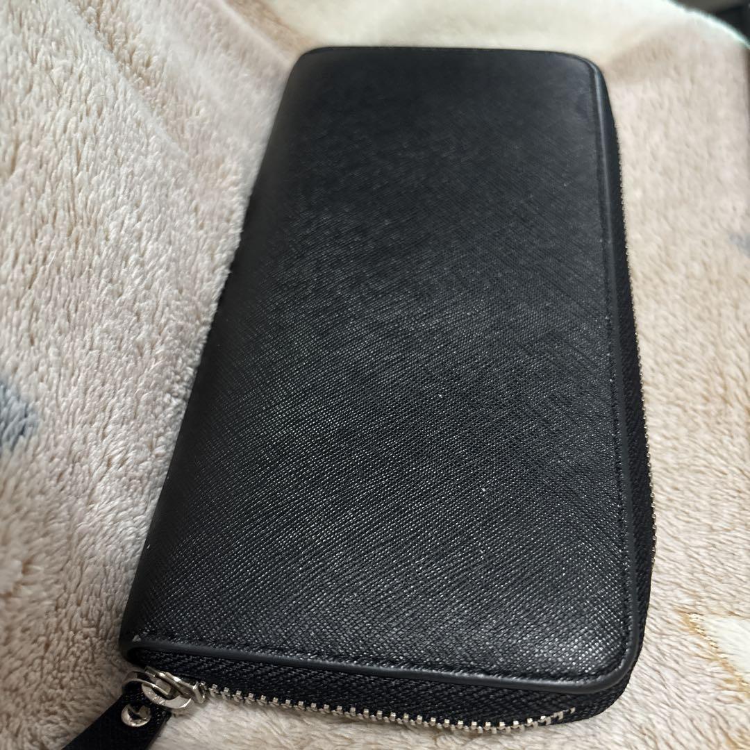 ブラック長財布 シンプルデザイン