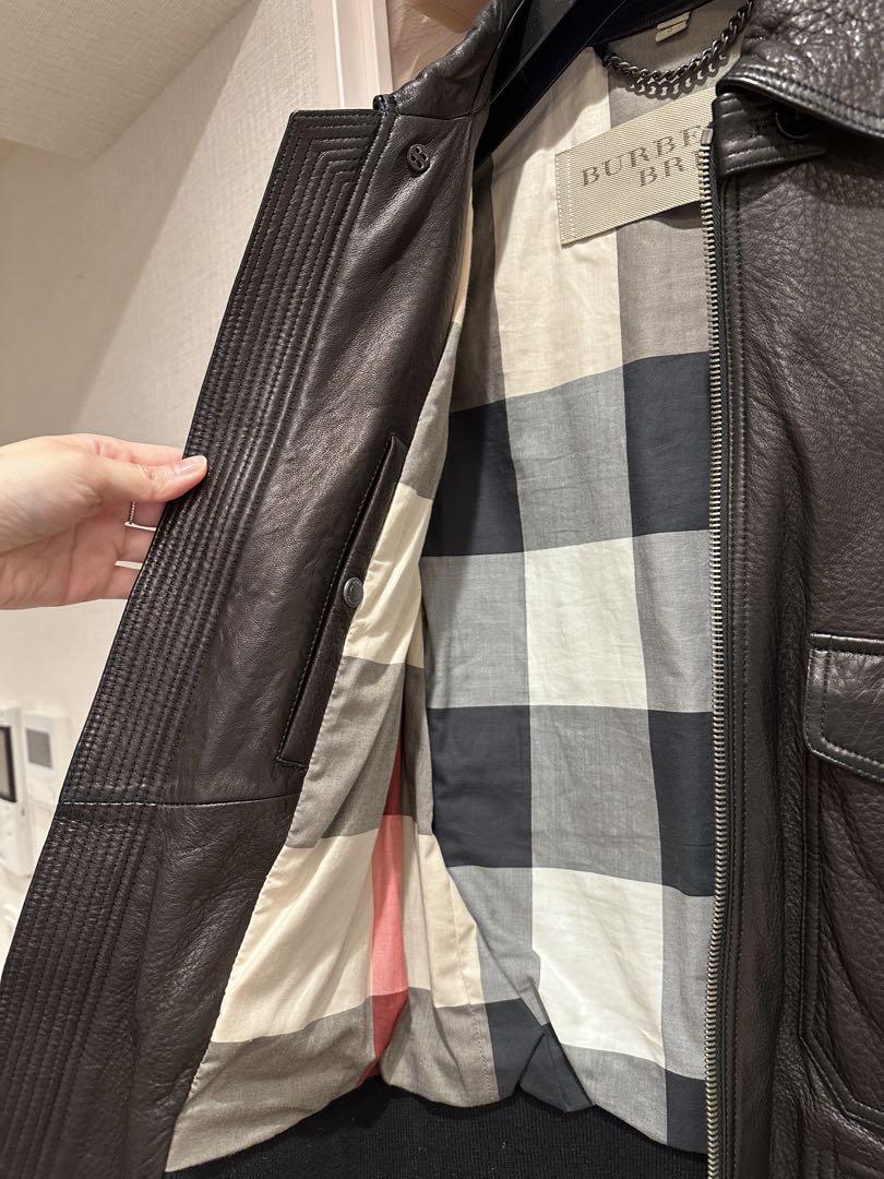 Burberryブラックレザージャケット スーツカバー付き