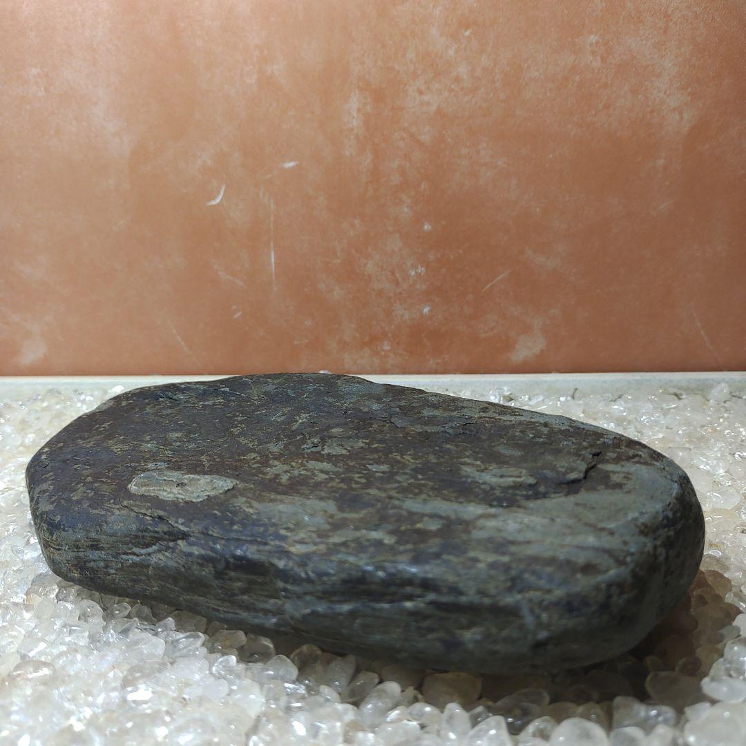 瀬田川石 天然石 鑑賞石 ウブ石 水石 景石 平石 #180 - メルカリ