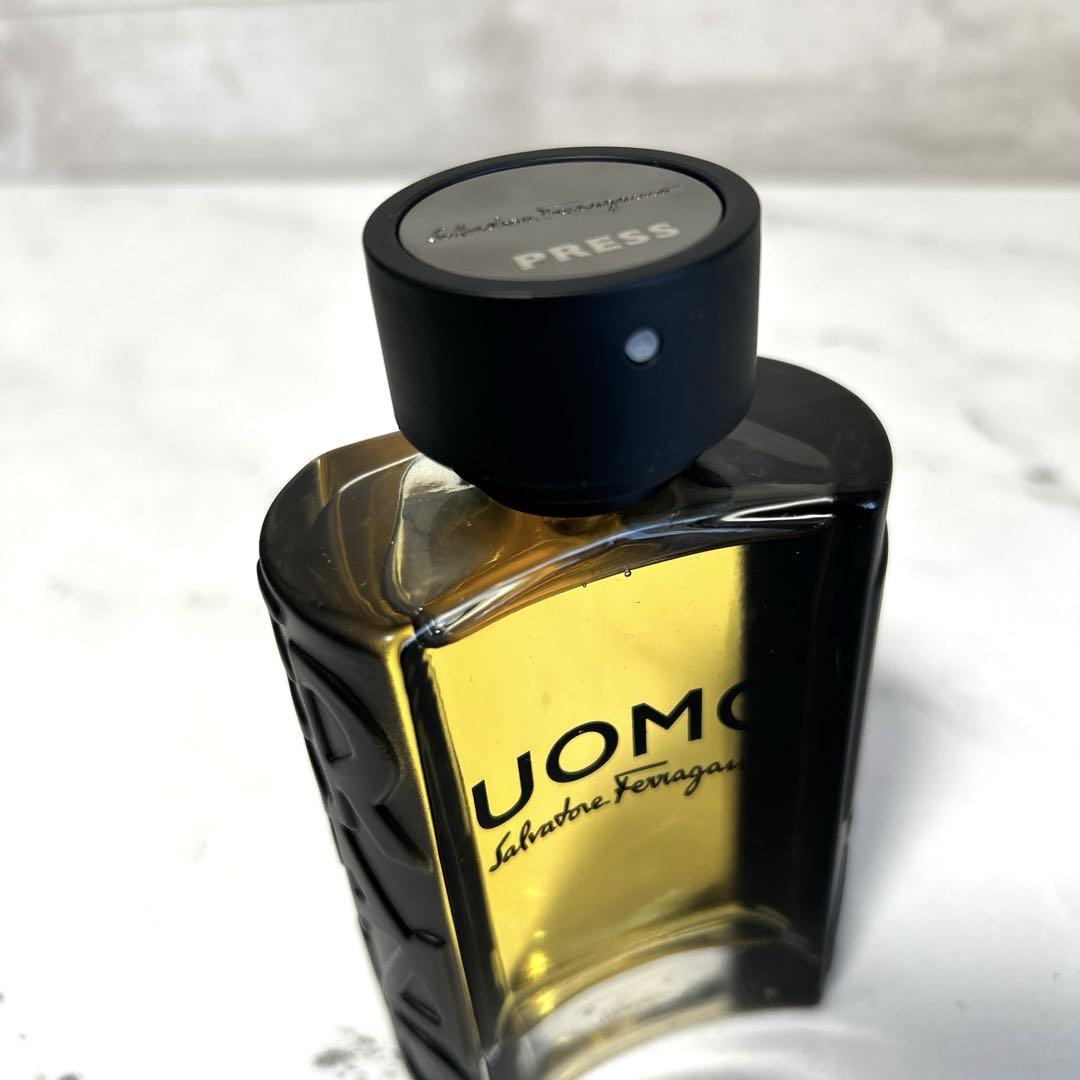 新品未使用　Salvatore Ferragamo UOMO 100ml 香水