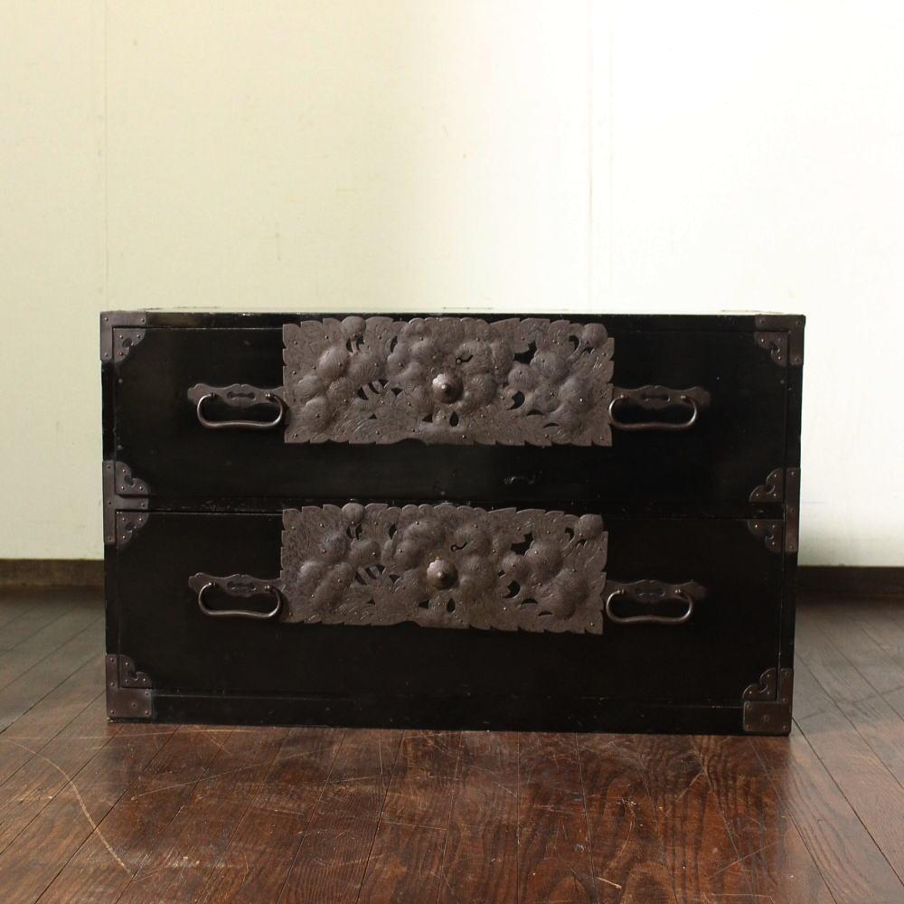 新入荷！アンティークレトロ！東北地方の時代箪笥！庄内箪笥・引出2杯　ローボード