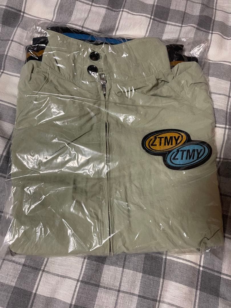 ずとまよ テクノプア ジャケット Lサイズ目立った傷や汚れなし