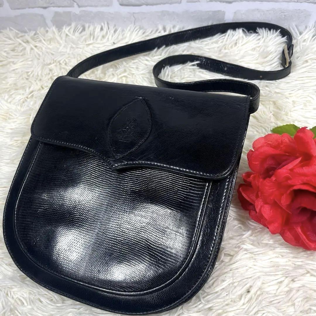 ✨美品✨イヴサンローラン カサンドラロゴ ショルダーバッグ　内側総柄　肩掛け
