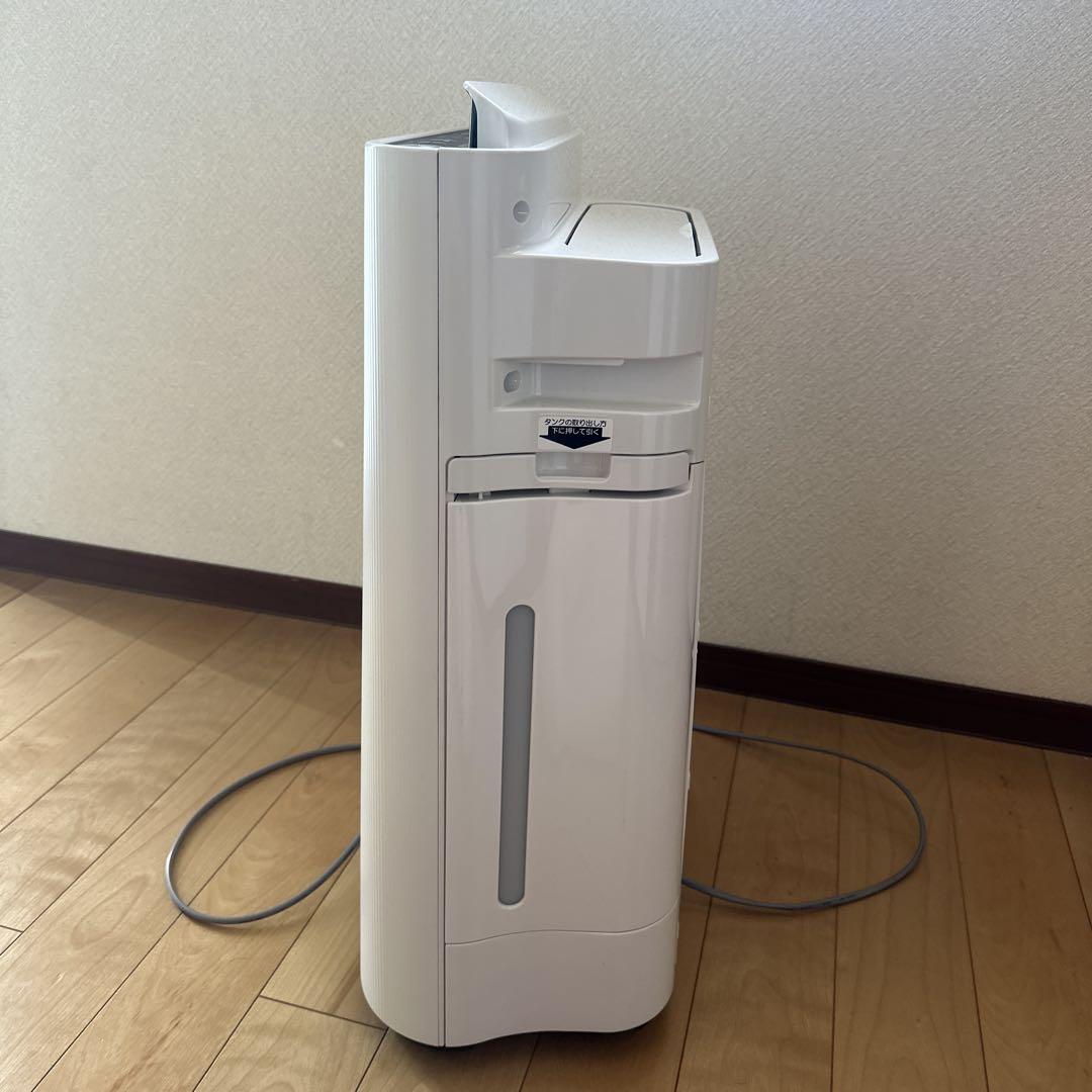ブランド: SHARPのKC-J50-W加湿器付き空気清浄機のみ