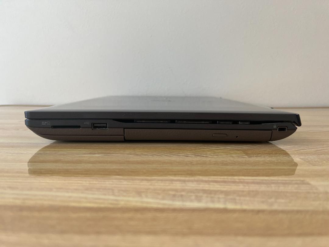 富士通 lifebook AH53/C2　訳アリ