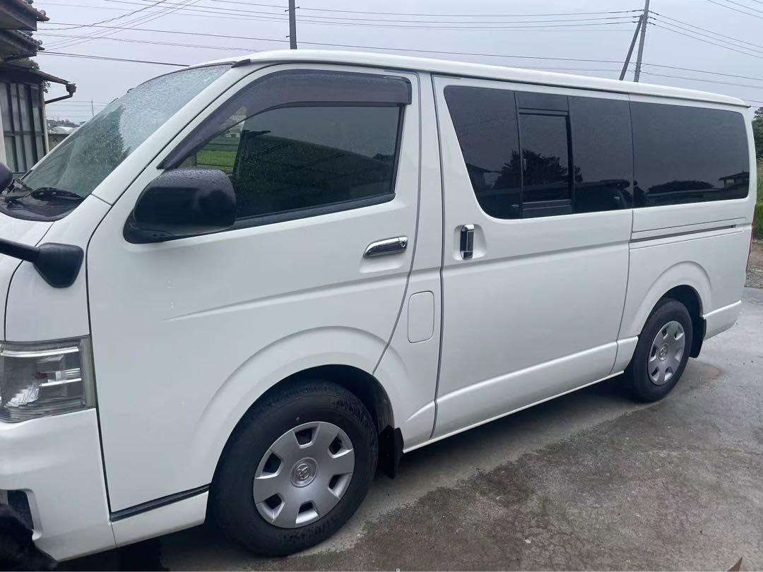 トヨタ ハイエース ホワイト バン 2WD