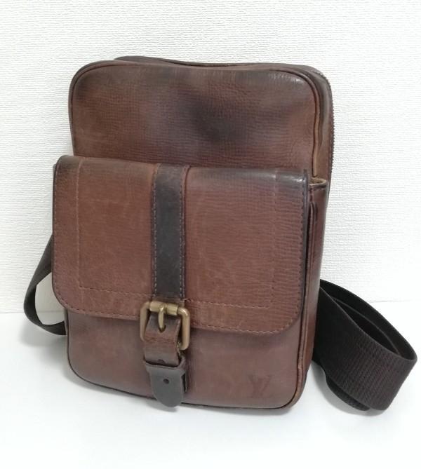 ルイヴィトン LOUIS VUITTON ユタ イロクワ ショルダーバッグ
