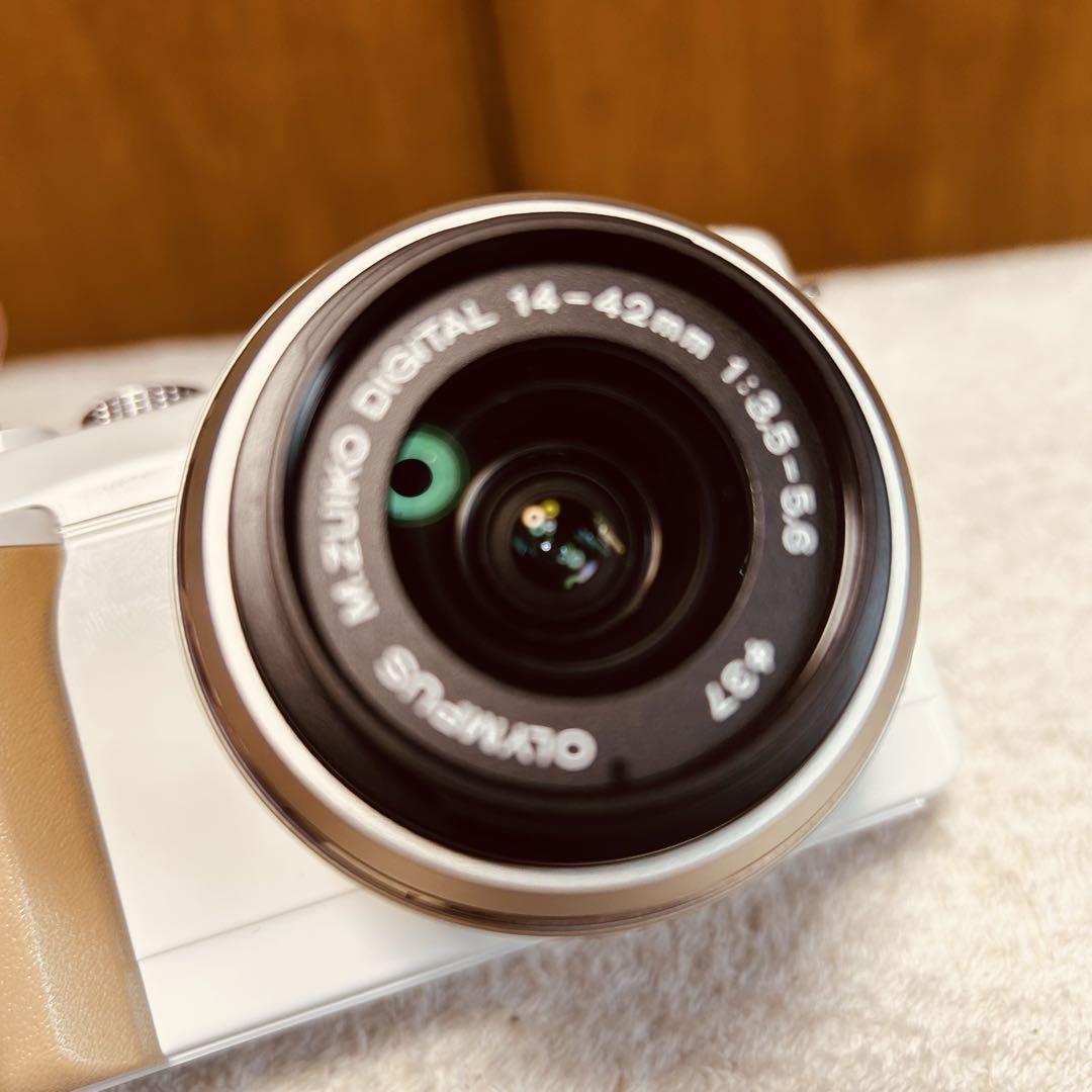 【未使用級】ショット数 808回 OLYMPUS PEN E-PL1s デジカメ