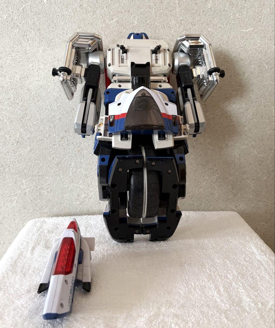 バンダイ 特捜戦隊デカレンジャー 特捜変形DXデカバイクロボ 説明書付き