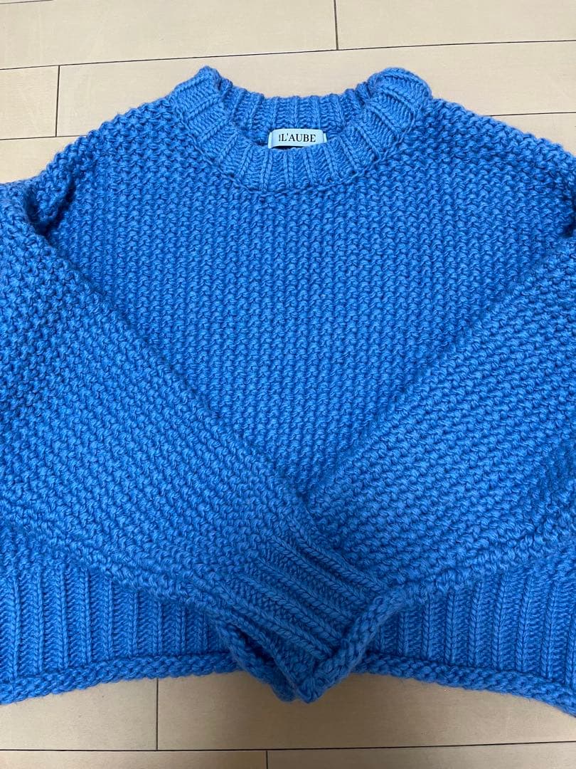 Laubeblanc Cropped Knit Tops Laubeblanc Cropped Knit Tops