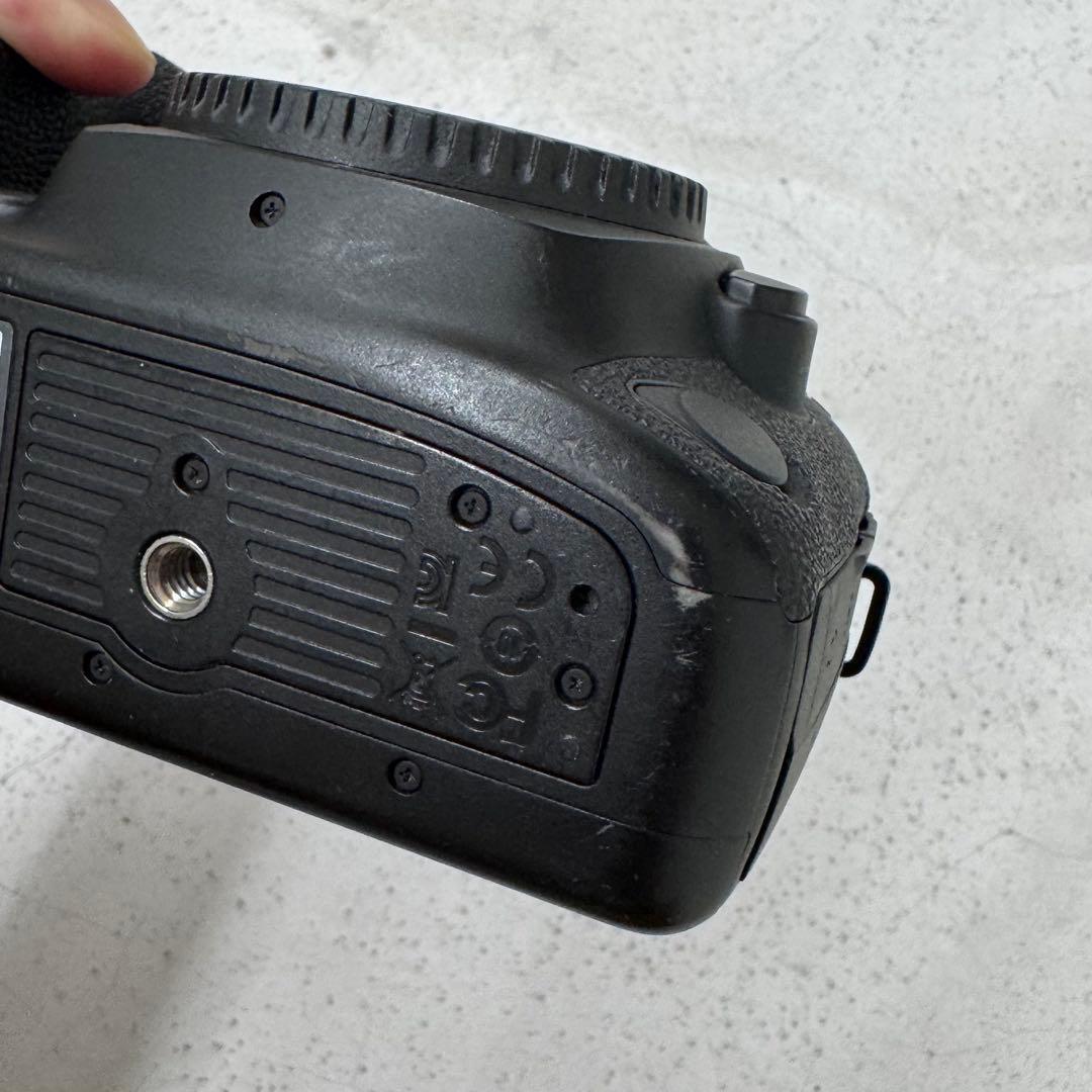 Canon EOS 5D Mark IV 本体