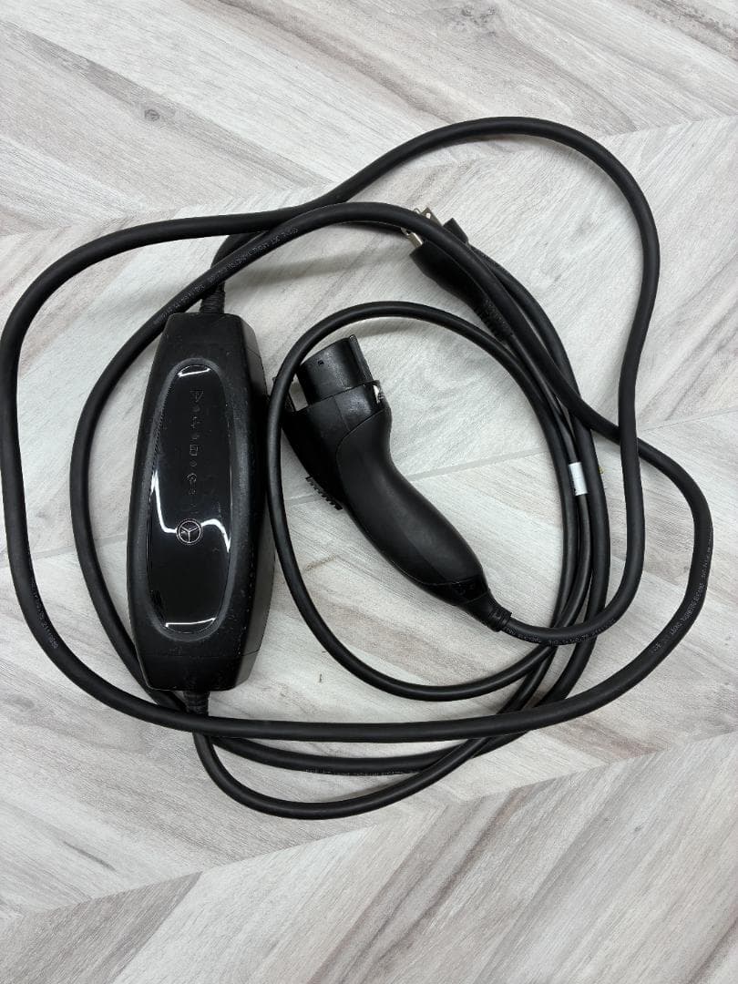 メルセデスベンツ純正EV PHEV 普通充電ケーブル メルセデスベンツ純正EV PHEV 普通充電ケーブル - メルカリ