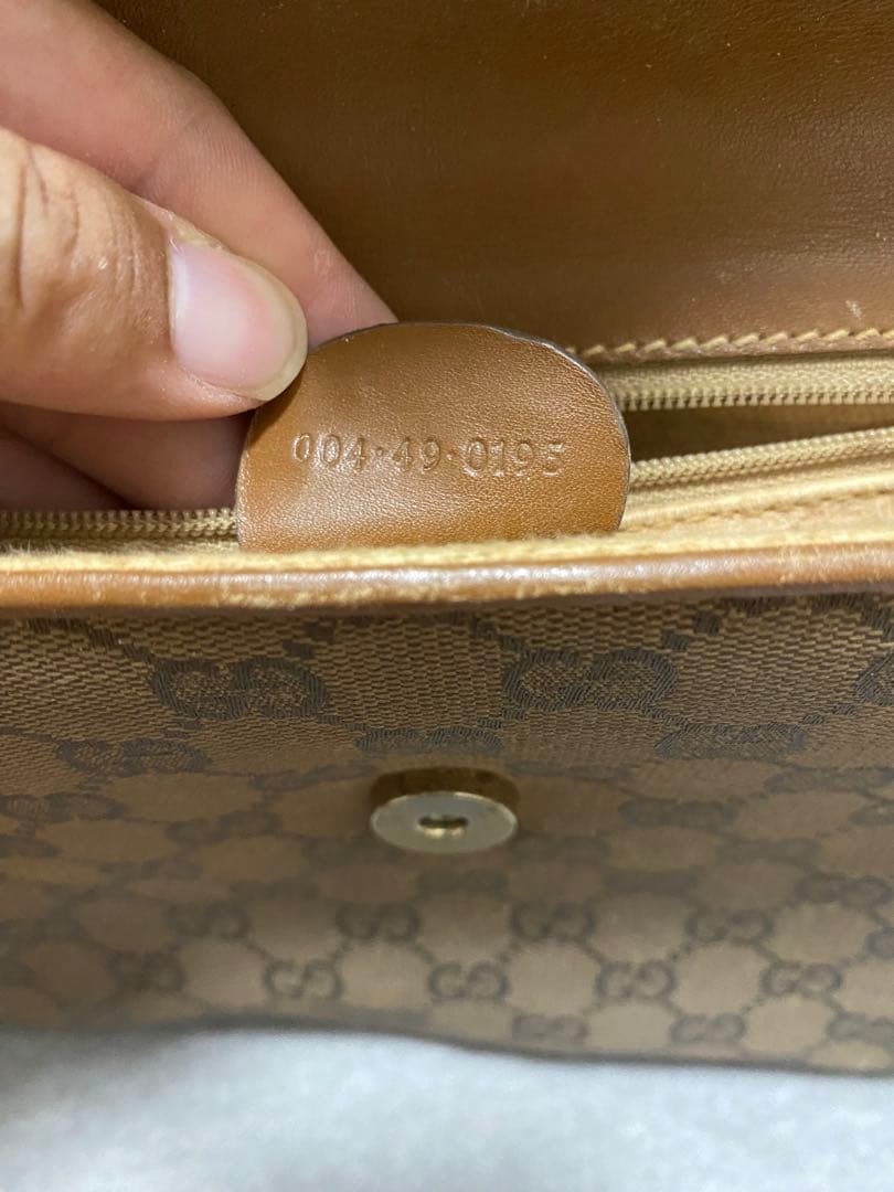 Gucci GGパターン クラッチバッグ Gucci GGパターン クラッチバッグ