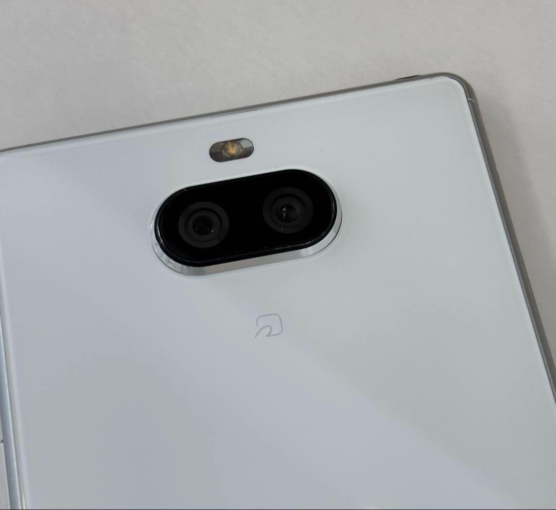 ❹ 美品★ Xperia 8 ★64G ホワイト ➃ 美品☆ Xperia 8 ☆64G ホワイト - メルカリ