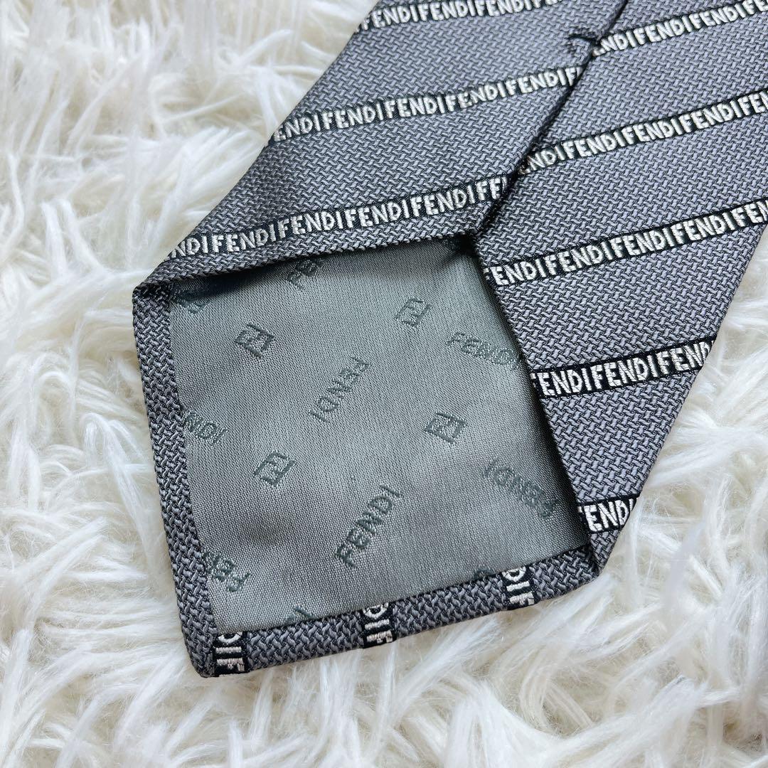 極美品✨FENDI ネクタイ FFロゴ ストライプ 希少デザイン シルク