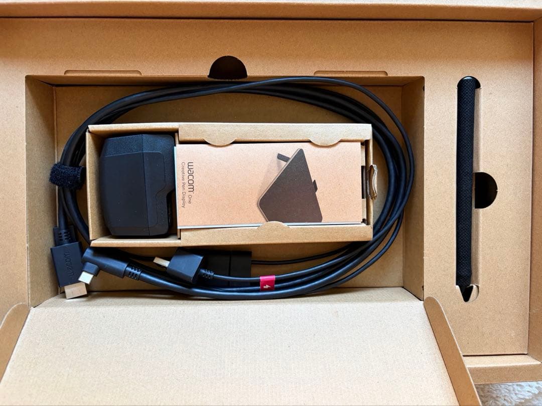 Wacom 13.3 One 液晶ペンタブレット ワコム DTC133 Wacom 13.3 One 液晶ペンタブレット ワコム DTC133